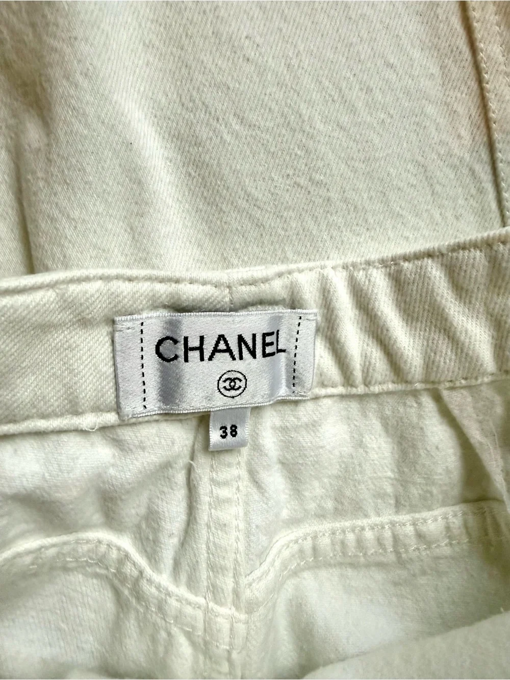 Classic White High-Rise Women's Jeans